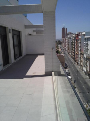 Ático centro Huelva 3 dormitorios,parking gratis edificio